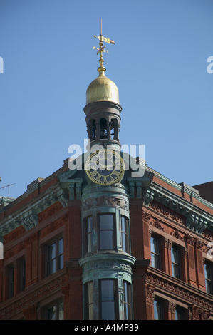 Sun Trust Bank building on corner of 15th Street and Pennsylvania Avenue Washington DC USA Stock Photo