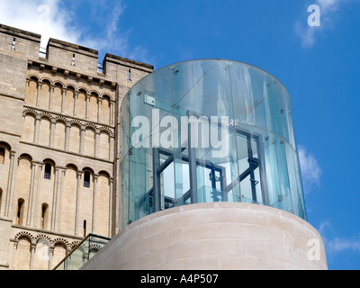 NORWICH CASTLE AND GLASS TOP OF LIFT TOWER SHOWING  LIFT WORKINGS,  NORWICH NORFOLK EAST ANGLIA ENGLAND UK Stock Photo