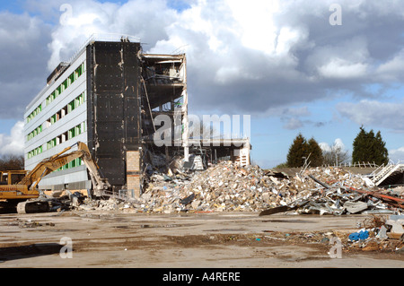 damage to business park next to the buncefield oil terminal hemel hempstead december 2005 Stock Photo