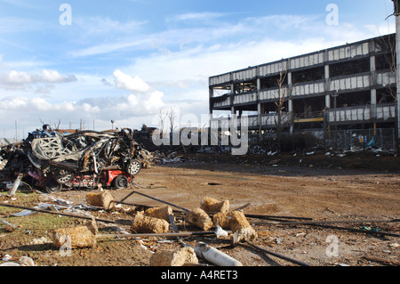 damage to the Northgate Information Solutions building next to the buncefield oil terminal hemel hempstead december 2005 Stock Photo