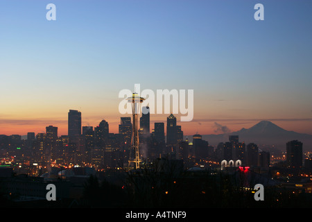 Sunset over the skyline of downtown Seattle with the space needle from Queen Anne hill Stock Photo
