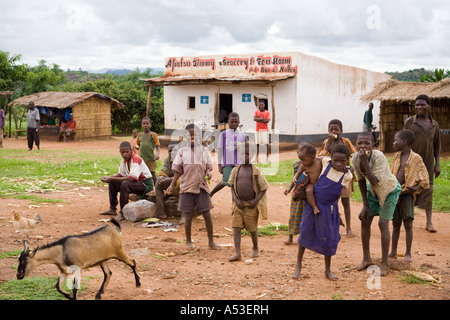 Children in the village of Nathenje, on the M1 Lilongwe to Blantyre road, Malawi, Africa Stock Photo