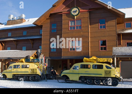 park bombardier yellowstone national snow snowcoach winter alamy wyoming