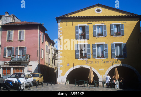 main square, Valbonne, Alpes Maritimes, Cote D'Azur, France Stock Photo