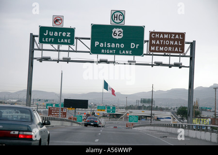 Painet ja1011 usa freeway approaching mexico hispanic cuidad juarez el paso texas photo 2005 latin america borders 20031001 Stock Photo