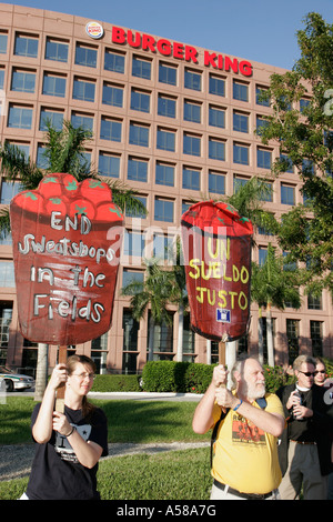 Miami Florida,Burger King Corporate Headquarters,interfaith group protest immigrant tomato picker low wages,FL070222050 Stock Photo