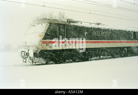 BR class 90 Intercity locomotive stranded in snow Stock Photo