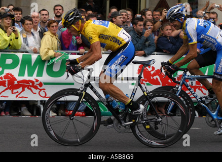 Lance Armstrong very shortly before he finished his career and winning the 2005 Tour de France in Paris for the seventh time Stock Photo