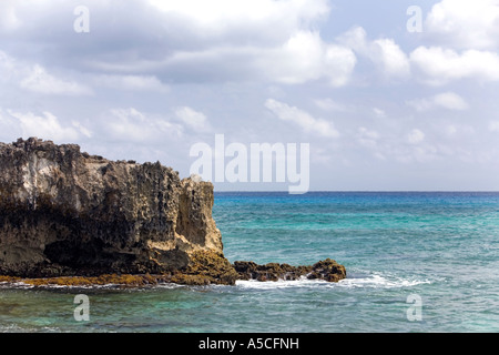 Mexico, Chankanaab Lagoon state Park on the island of Cozumel. Beach, sand and rocky ledges. 8026 Stock Photo