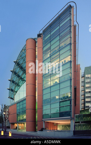 Evelina Children's Wing at Guy's Hospital on the South Bank in London Stock Photo