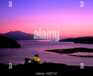 Eilean Donan Castle and Loch Duich at sundown, Highland Region, Scotland, UK. Stock Photo