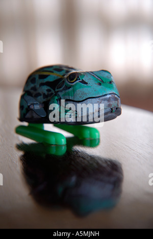 Tin toy frog hi-res stock photography and images - Alamy