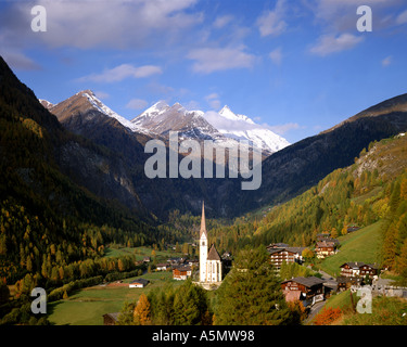 AT - CARINTHIA: Heiligenblut and Grossglockner Stock Photo