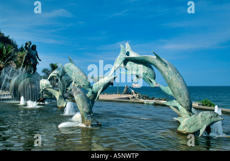 Continuity of Life Monument at Pacific coast, Paseo Claussen, Mazatlan, Mexico Stock Photo