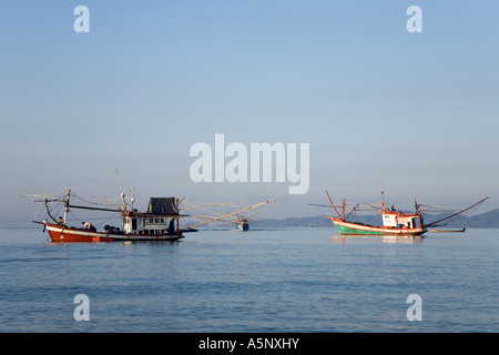 Lights squid fishing boat thailand hi-res stock photography and