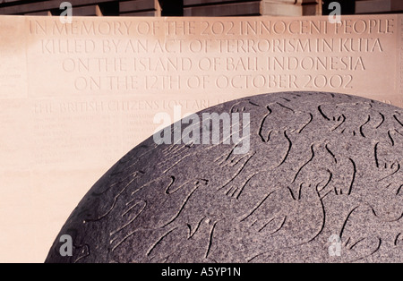 Memorial with doves to British victims of terrorist bombing (2002) in Kuta, Bali - City of Westminster, London, England Stock Photo