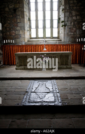 Iona abbey altar, Scotland Stock Photo - Alamy