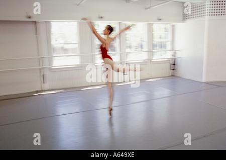 Ballerina en pointe Stock Photo