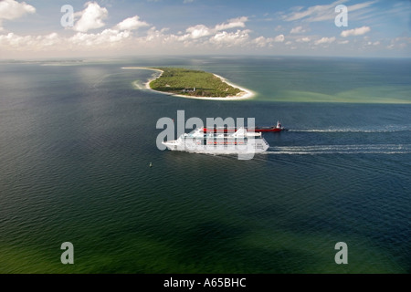 Cruise ship entering Tampa Bay, Florida Stock Photo