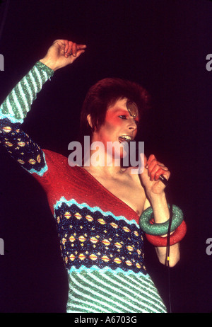 DAVID BOWIE ion his Ziggy Stardust Tour  at Long Beach Arena, California, in 1973 Stock Photo