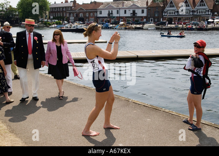 Henley Royal Regatta USA women team members take a photo as a memory of their time in England, racing Henley on Thames UK 1990s HOMER SYKES Stock Photo