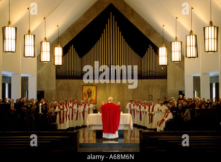 Priest celebrating mass, Daylesford Abbey Paoli, Pennsylvania, USA Stock Photo