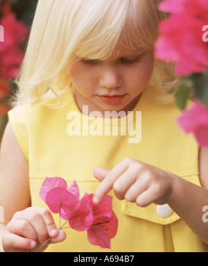 small blond girl Stock Photo - Alamy
