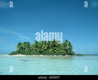 small uninhabited tropical island in Caribbean Stock Photo