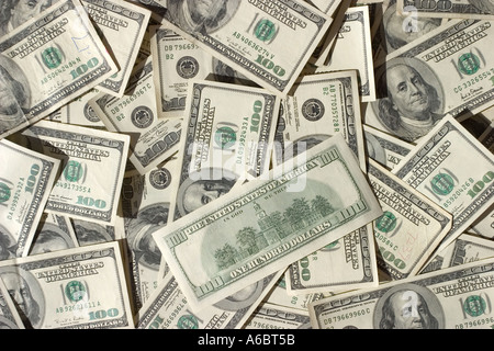 aligned 5000 dollars in cash in One hundred american currency Stock Photo