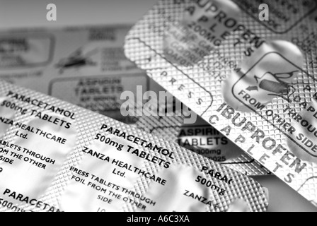 Blister Pack Aspirin Ibuprofen Paracetamol Stock Photo - Alamy