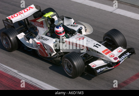 Rubens Barrichello (BRA) in the Williams FW31 racecar during Formula 1  testing sessions at Circuit de Catalunya Stock Photo - Alamy
