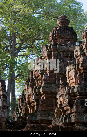 Hindu temple in the inner enclosure of Banteay Srei in red sandstone at Angkor Wat Siem Reap Cambodia Stock Photo