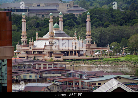 Tamoi mosque lies adjacent to Kampong Kiarong water village Bandar Seri Begawan capital of Brunei Stock Photo