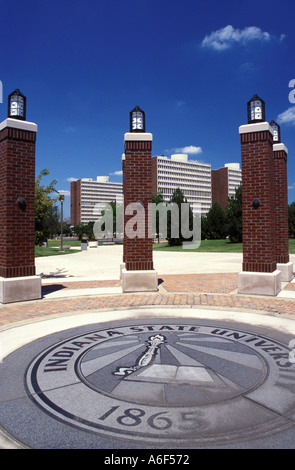 the entrance to the campus at indiana university in