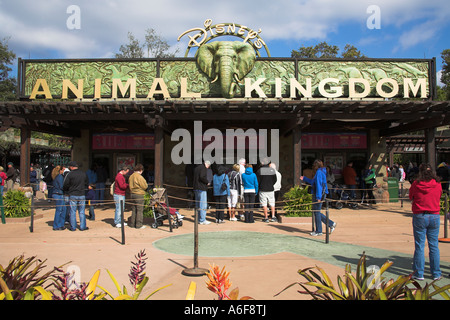 Tourists queuing at entrance to Animal Kingdom, Disney World, Orlando, Florida, USA Stock Photo