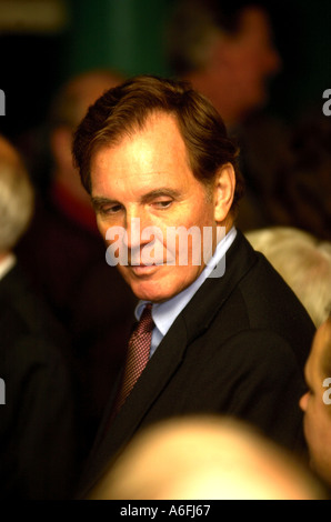 THE UK INDEPENDENCE PARTY UKIP 2004 CONFERENCE AT THE COLSTON HALL BRISTOL 10 OCT 2004 FORMER TORY MINISTER JONATHAN AITKEN Stock Photo