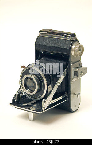 Vintage Weltax 6x6cm German folding camera circa 1939 Stock Photo
