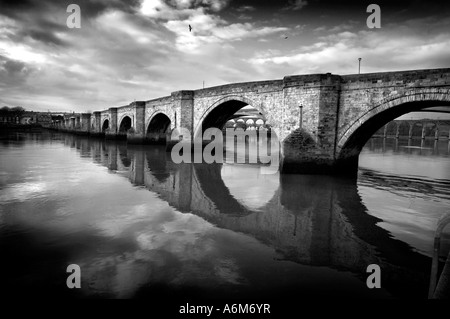 The Old Bridge and Royal Border, crossing the River Tweed from Tweedmouth into Berwick upon Tweed Englands most Northerly town. Stock Photo