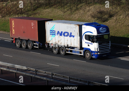 Shipping container lorry on M40 motorway, Warwickshire, UK Stock Photo ...