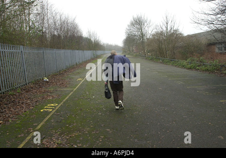 Homeless man on the move Luton Beds UK Stock Photo