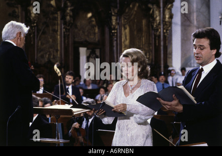 'Bernstein, Leonard, 25.8.1918 - 14.10.1990, American conductor & composer, conducting 'The Creation', concert with choir & Sy Stock Photo