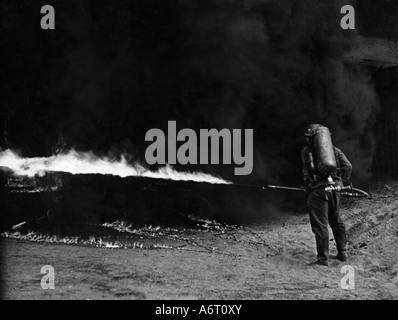 Nazism / National Socialism, military, Wehrmacht, army, pioneers, soldier with a flame thrower, exercise, circa 1940, Stock Photo