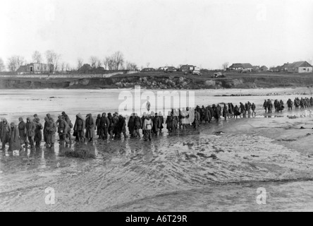 events, Second World War / WWII, prisoners of war, captured Soviet soldiers, Britskoye area, Ukraine, 27.1.1944, Stock Photo