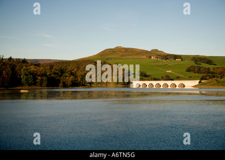 The Ashopton Viaduct crossing Ladybower dam below Crook Hill in the Upper Derwent Valley in the Peak District National Park. Stock Photo