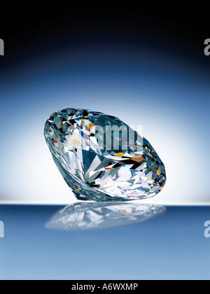 Round cut diamond on black background, wide image Stock Photo - Alamy