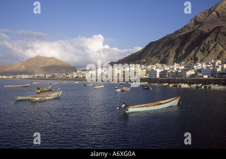 Yemen, Arabian Sea, Al Mukalla Sunrise over the port city of Al Mukalla Stock Photo