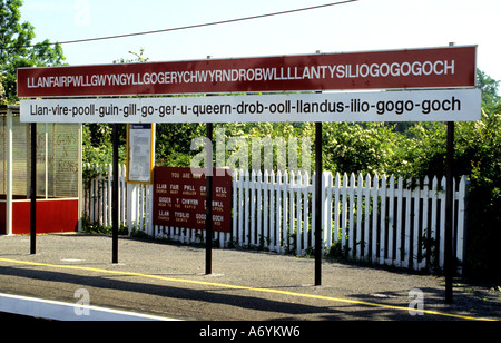 longsest name Railway Station Llanfair PG Anglesey  Wales Llanfairpwllgwyngyll-gogerychwyrndrobwll-llantysilio-gogogoch Stock Photo