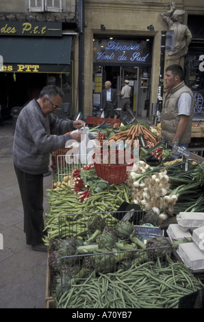 Europe, France, Aix en Provence. Organic vegetables in outdoor market Stock Photo