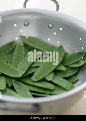 Mange tout in colander - high end Hasselblad 61mb digital image Stock Photo