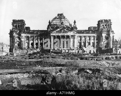 events, post war era, destroyed cities, Berlin, Reichstag, 1945, Stock Photo